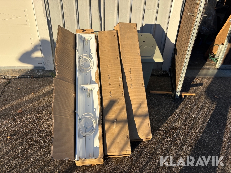Lysrörsarmaturer 5st