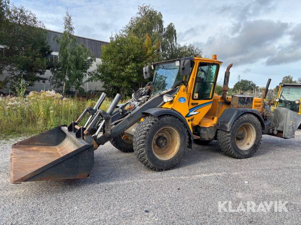 Redskapsbärare Wille 655B med flera redskap