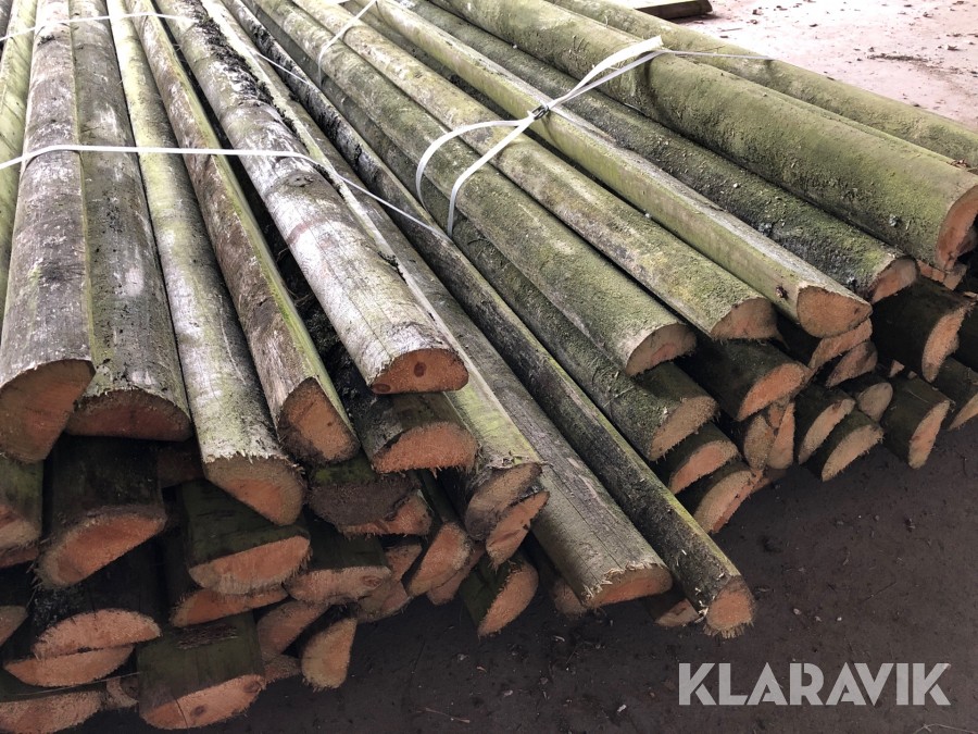 Klaravik Auktioner | Staket / Slanor 200st tryckimpregnerade