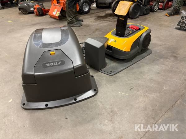 Gräsklippare Stiga A750 ePower med tak