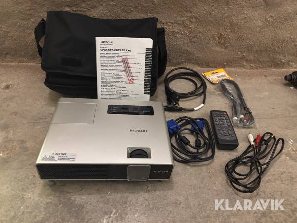 Projektor Hitachi CPX1 med duk
