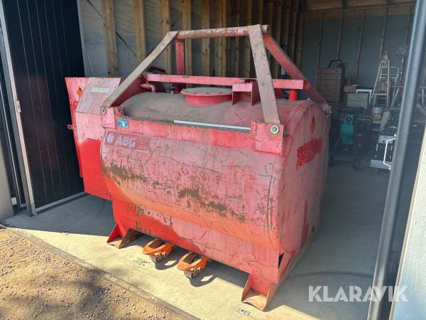 Farmartank ABG 1500 L med 750L blankdiesel