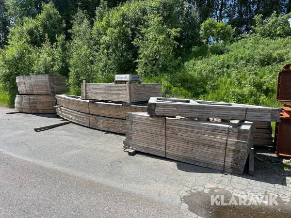 Betongform för portal / takstolar