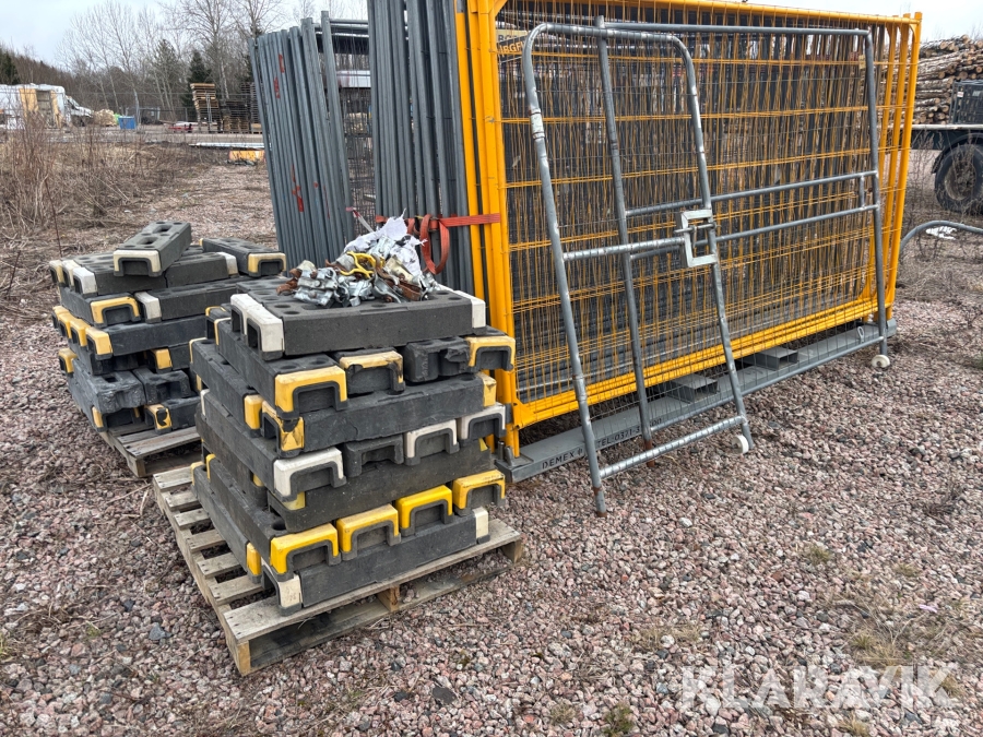 Byggstaket två paket BGfix och Demex med fötter