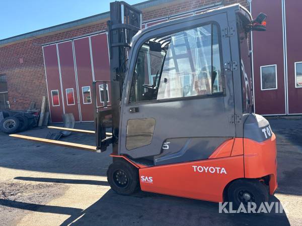 Truck El Toyota 8FBMT30