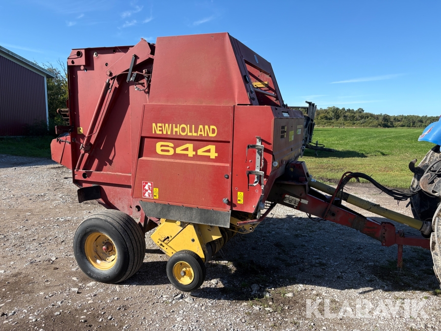 Rundbalspress New Holland 644