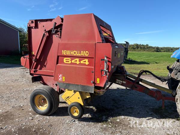 Rundbalspress New Holland 644