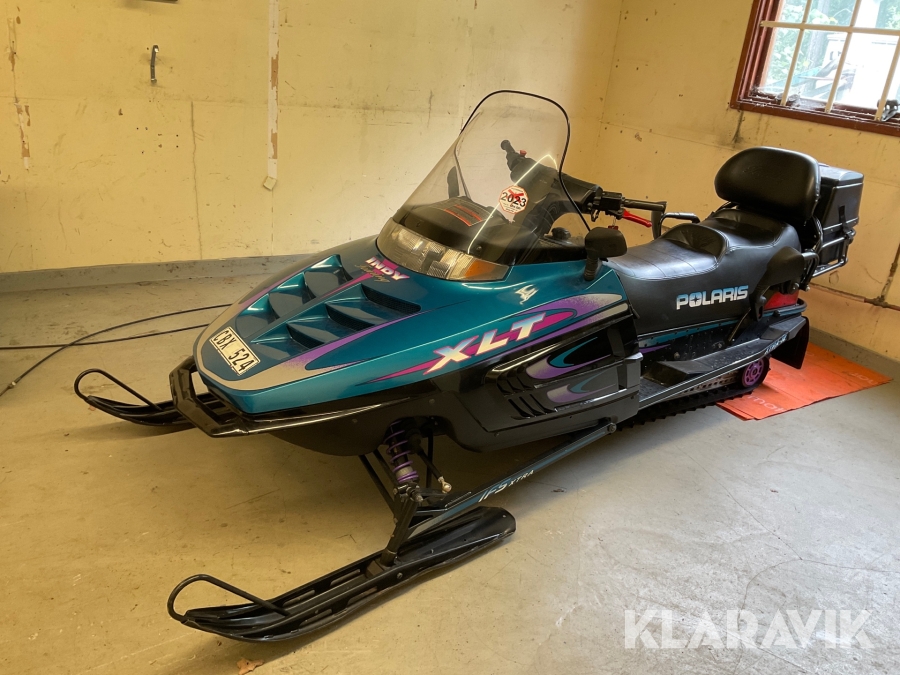 Snöskoter Polaris Indy XLT Touring