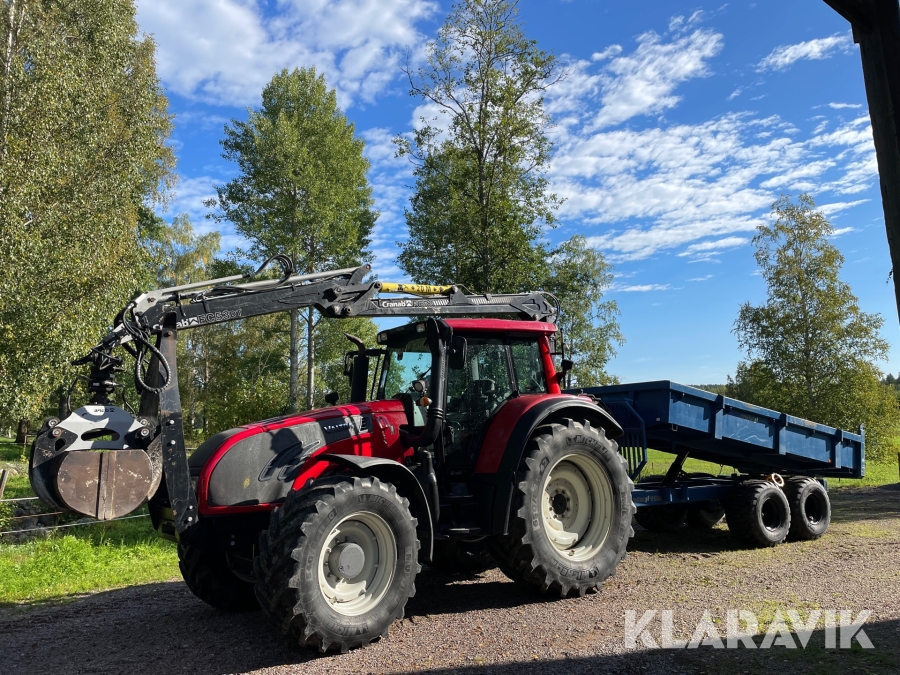 Traktor Valtra 202 Direct Anders skördare bygge med tillbehör