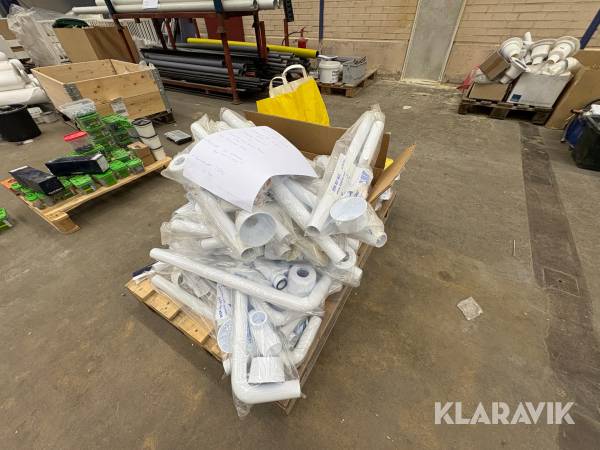 Parti med vattenlås och diverse anslutnings detaljer Faluplast