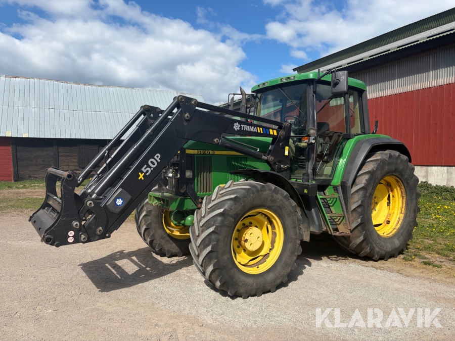 Traktor John Deere 6910S med lastare
