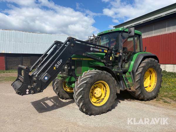 Traktor John Deere 6910S med lastare