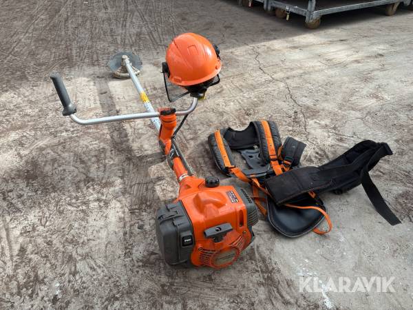 Röjsåg Husqvarna 545 FX Auto Tune med sele hjälm och  klinga