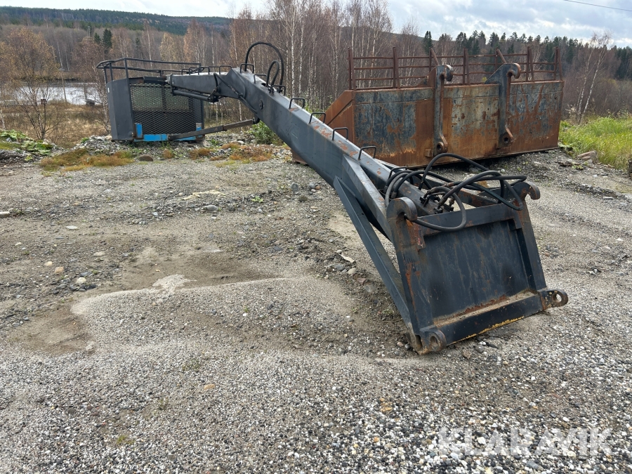 Kranarm med korg Hymek L750