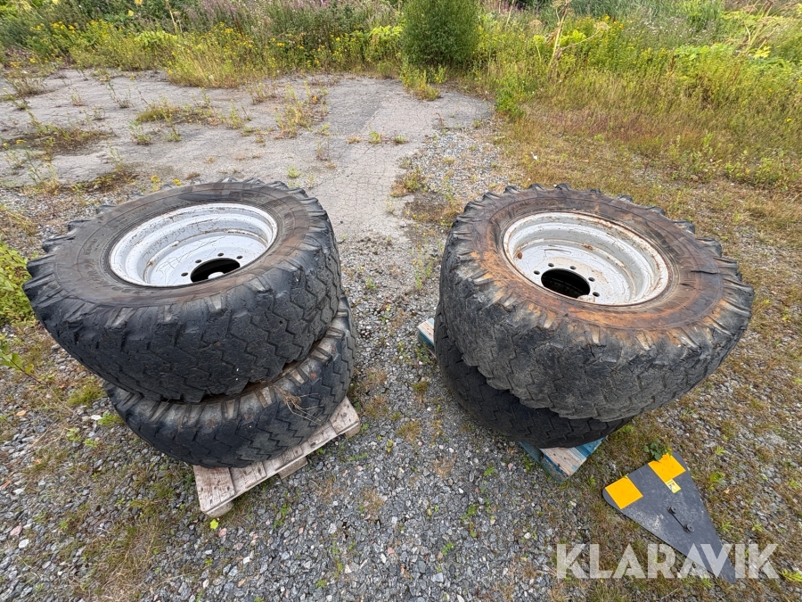 Hjul till hjullastare Nokian TRI. Volvo L45 480/65R24 4st
