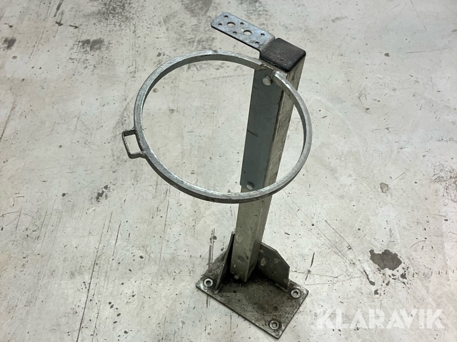 Golvstativ med pastahållare