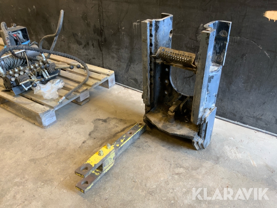 Fäste och jordbruksdrag New Holland 8970