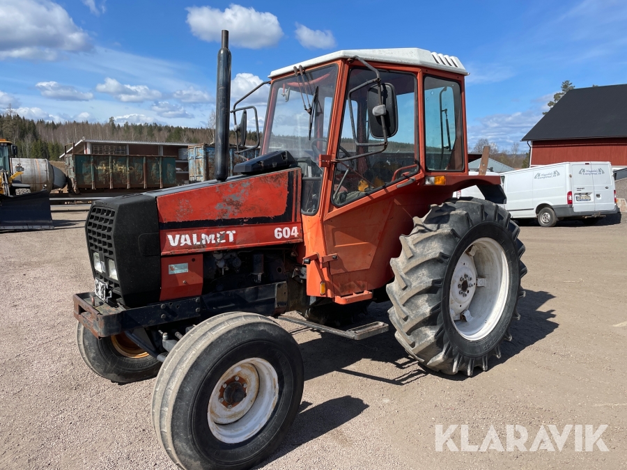 Traktor Valmet 604
