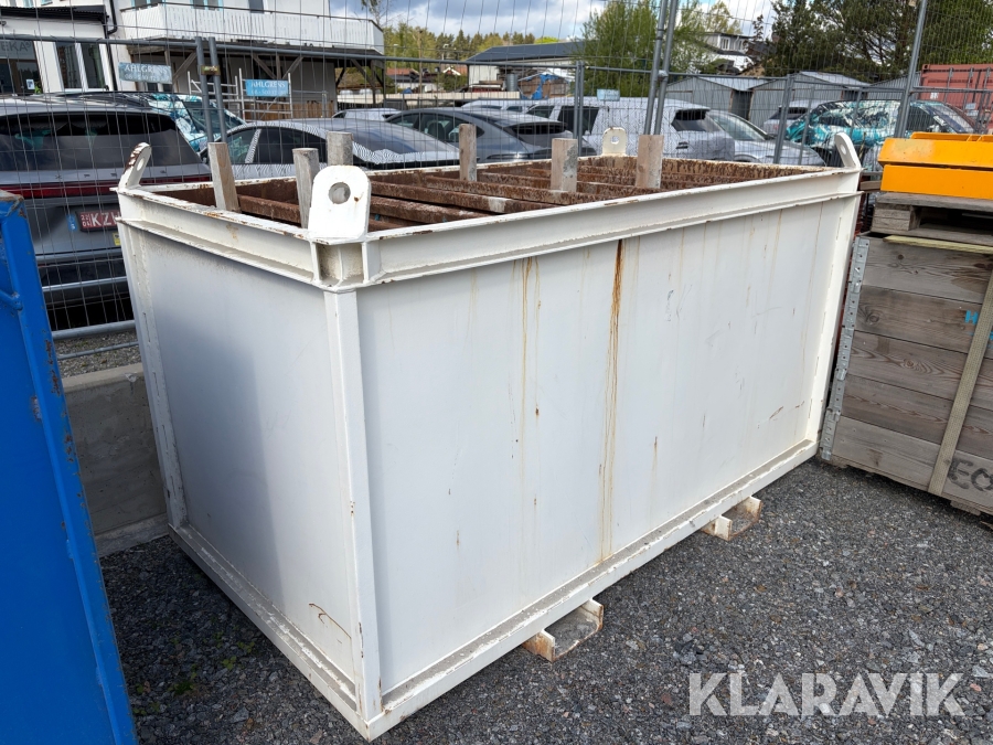 Container med fack