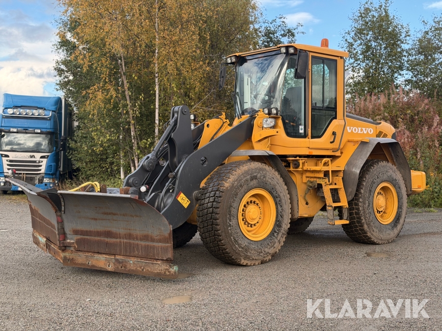 Hjullastare Volvo L70F med Vikplog