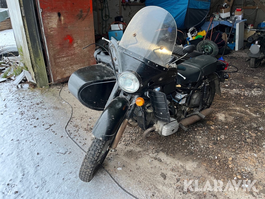 Motorcykel Dneper med sidovagn