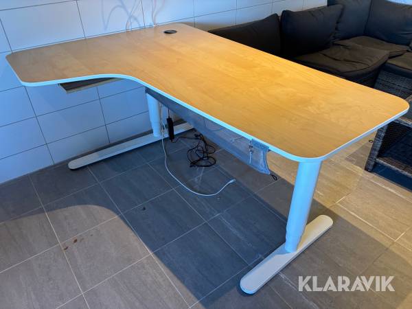 Höj och sänkbart skrivbord