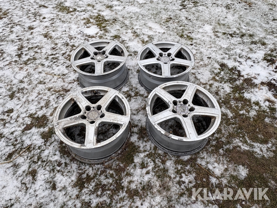 Fälgar Mercedes 220 4st