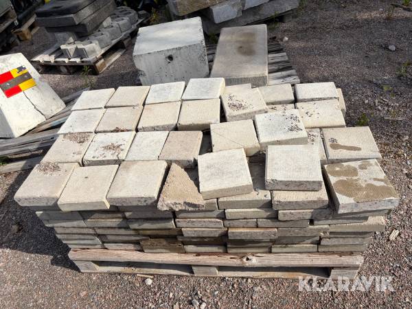 Marksten 17 x 17 x 4,5 cm ca 170 st
