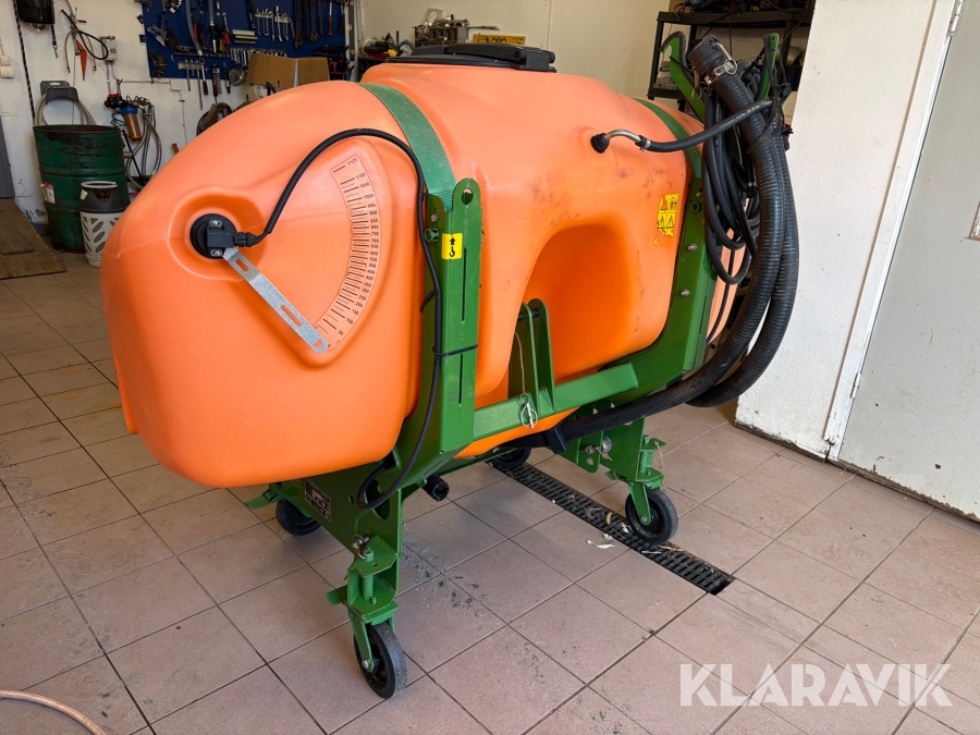 Fronttank Amazonen werke FT1001 med FlowControl+