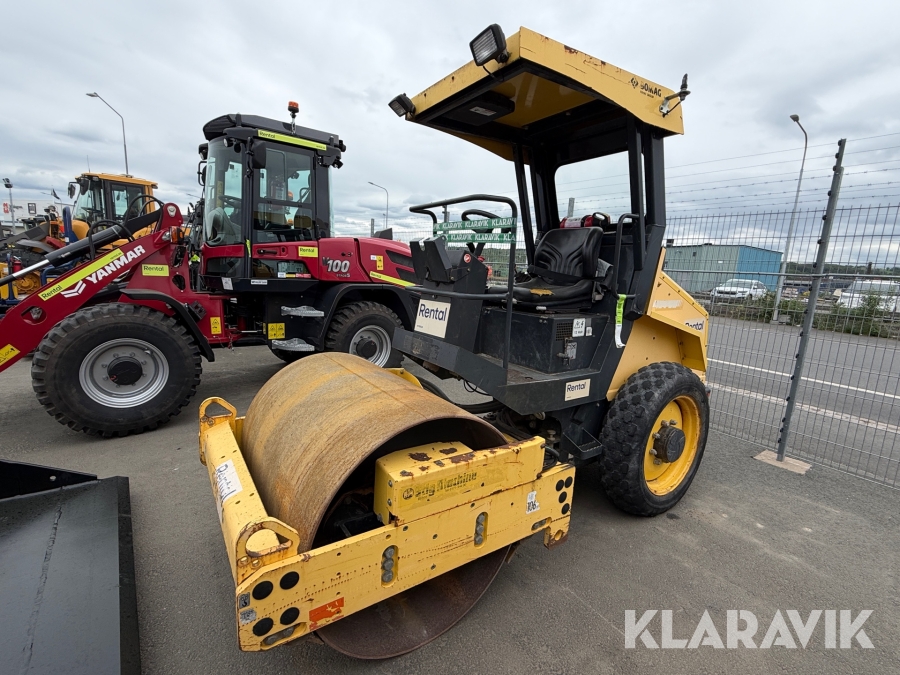 Envalsvält vibrerande Bomag BW 124 DH-40