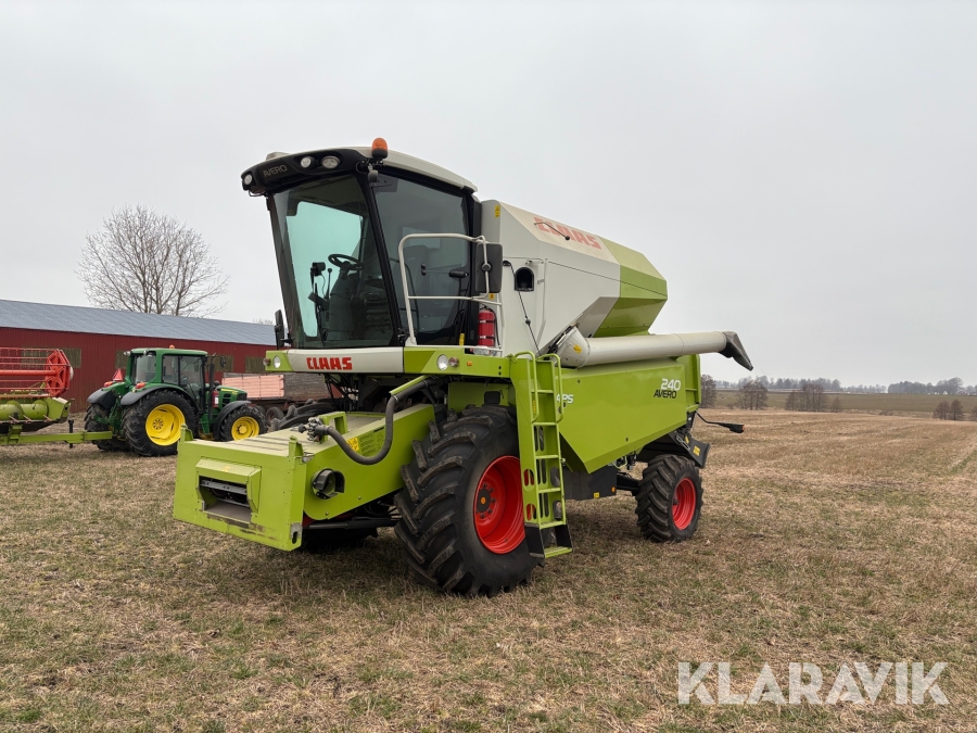 Skördetröska Claas Avero 240, 16ft Skärbord