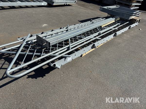 Brand/Evakueringstrappa Eurostair Rak, varmgalvad med förhöjning och vilplan, 1 st