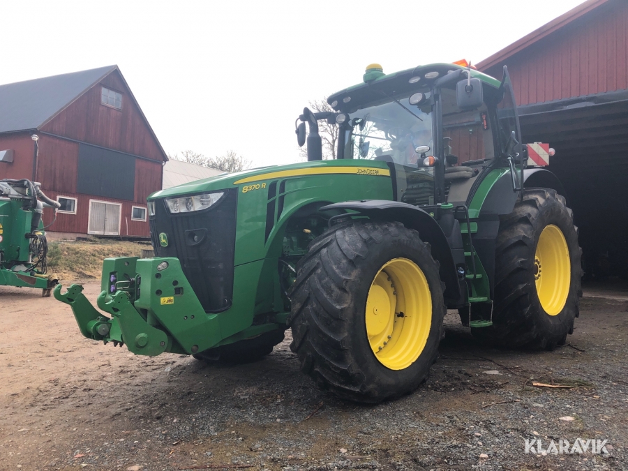 Traktor John Deere 8370 R