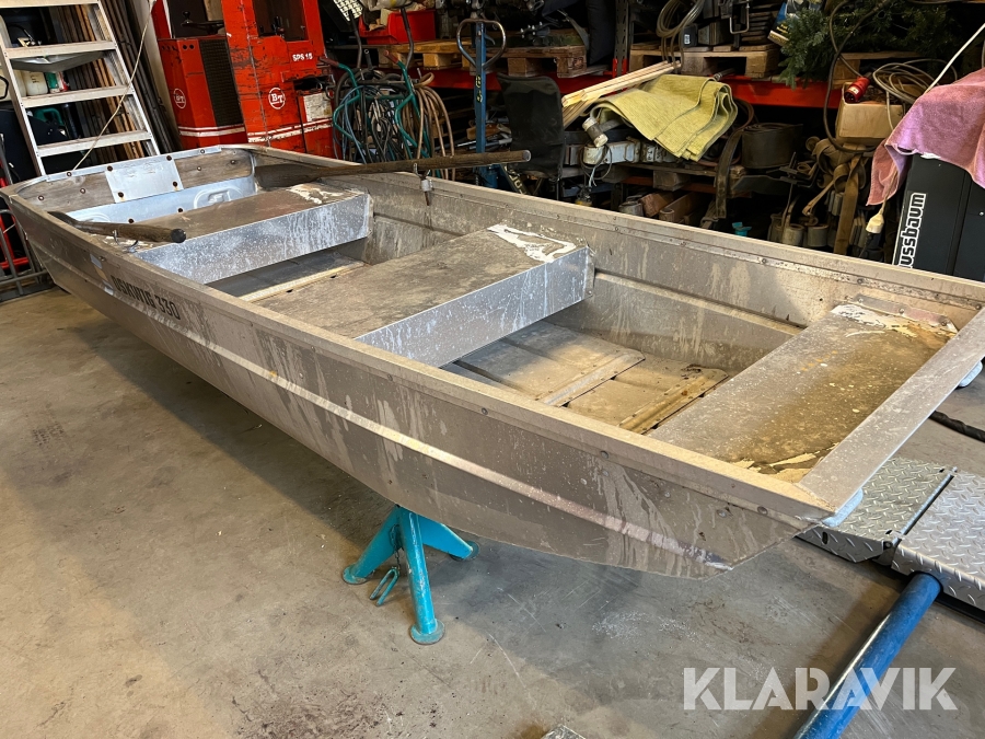 Aluminiumbåt med vagn Oskwig 330