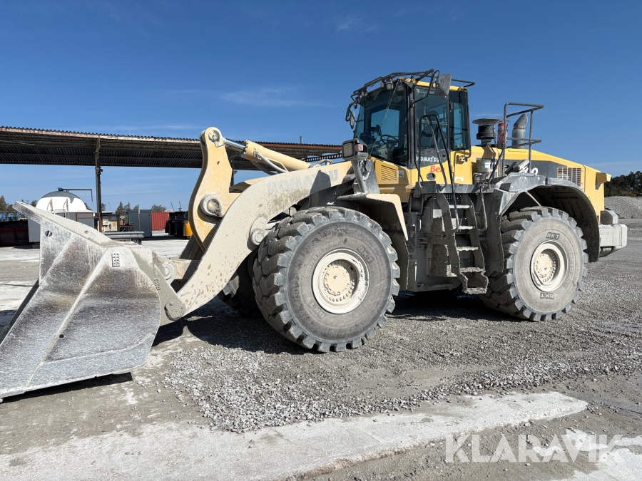 Hjullastare Komatsu WA500-7 med skopa