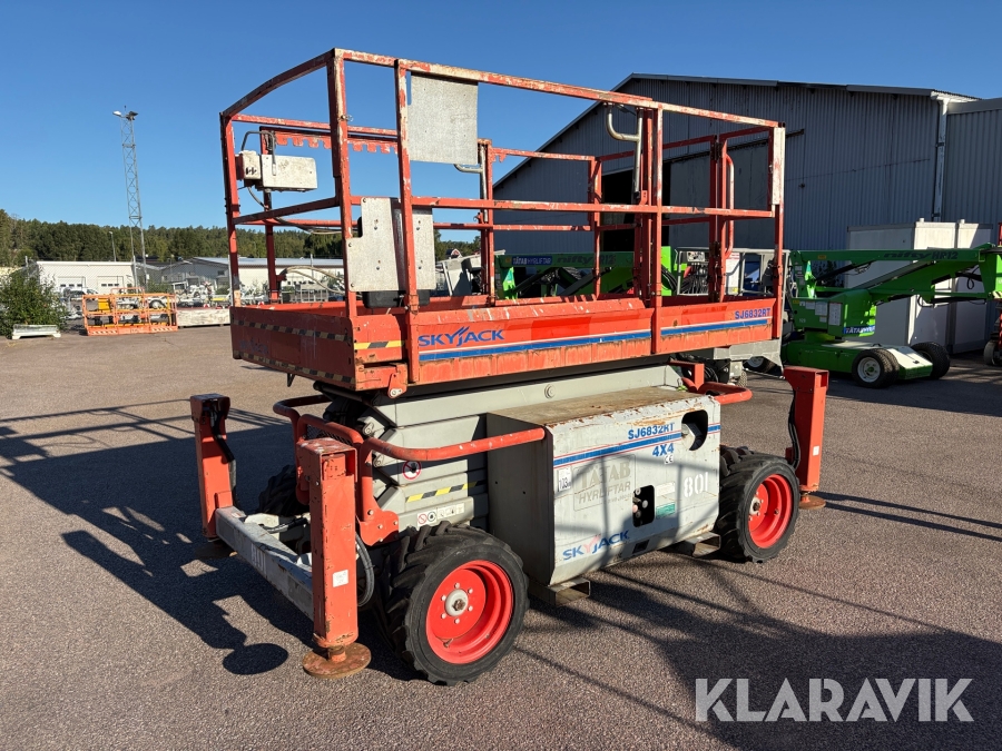 Saxlift Diesel Skyjack SJ 6832RT