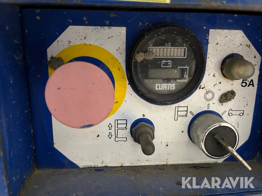 Pelarlift Upright TM12, Vallentuna, Klaravik auktioner