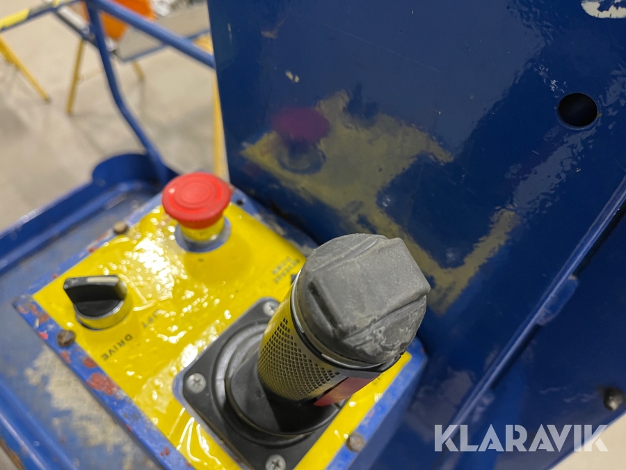 Pelarlift Upright TM12, Vallentuna, Klaravik auktioner