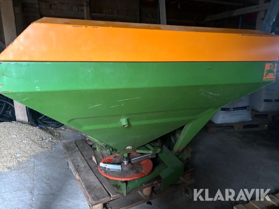 Konstgödselspridare Amazone ZA-U 1501