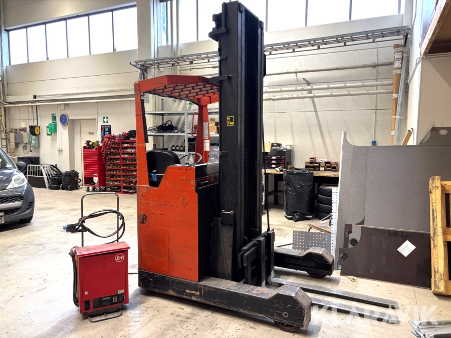 Skjutstativtruck Toyota BT RT 1600 E / 13 inkl laddare