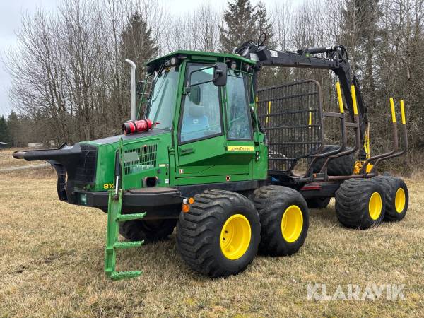 Skotare John Deere 810D