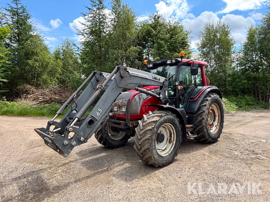 Traktor Valtra N121 HiTech