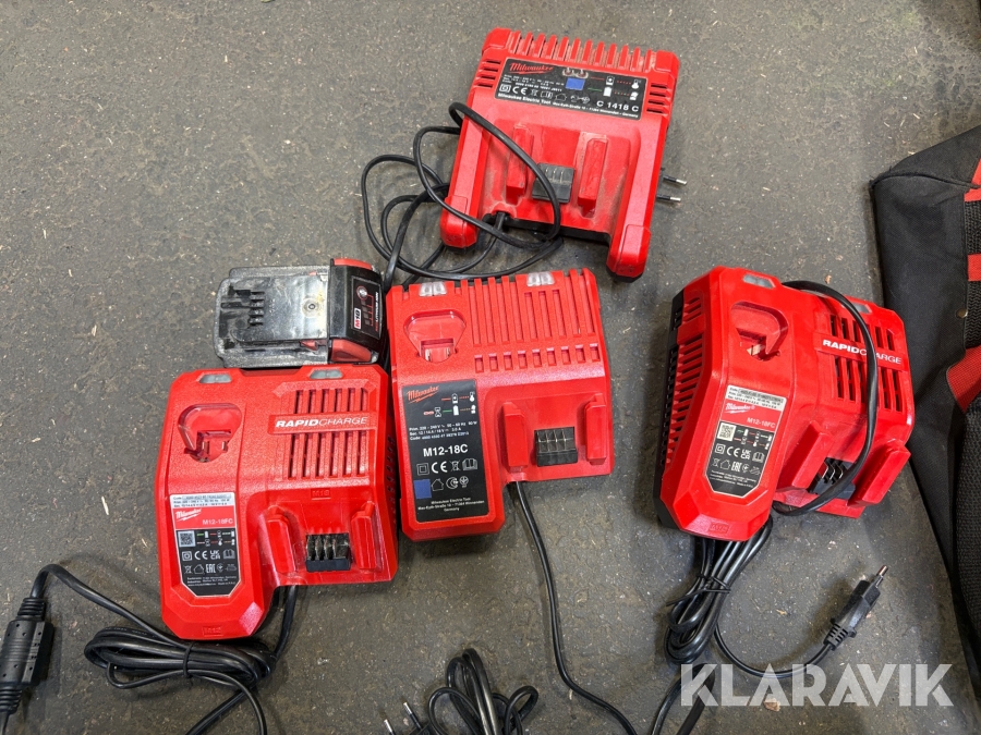 Laddare och batteri Milwuakee M12