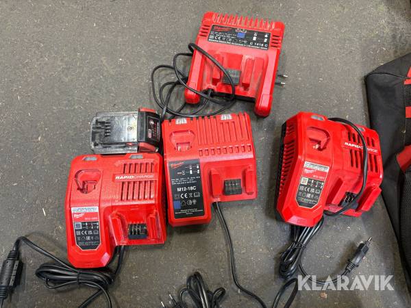 Laddare och batteri Milwuakee M12