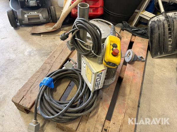 Ställningskran/materialhiss GEDA Star 200 lift