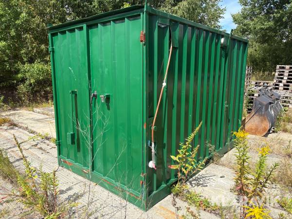 Container