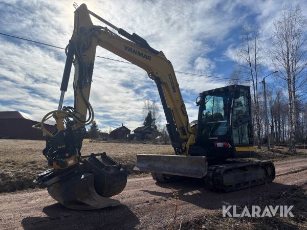 Grävmaskin Yanmar VIO80-1A med grävsystem och redskap