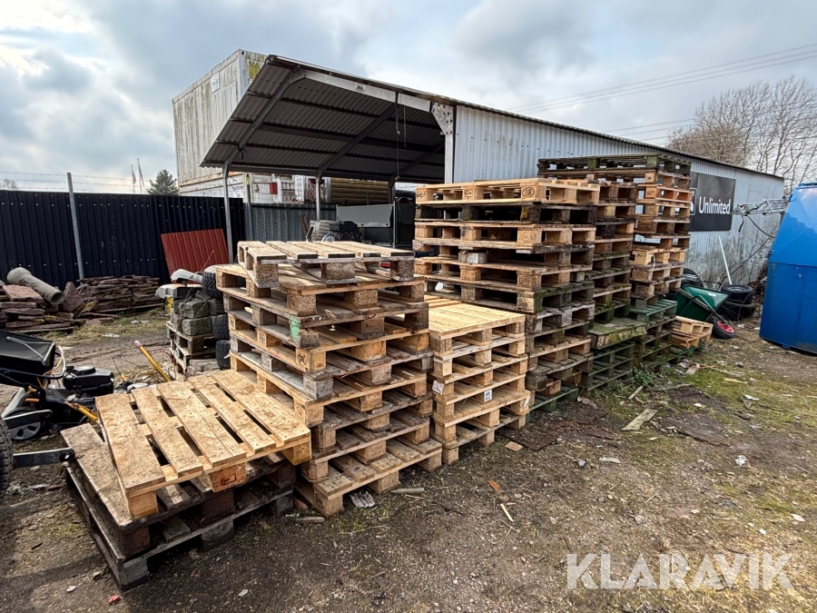 Diverse pallar cirka 60st