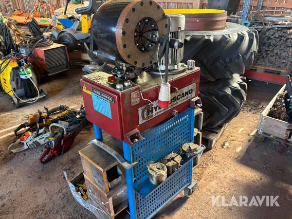Hydraulisk slangpress Finn-power P32M med tillbehör