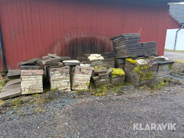 Markplattor i två storlekar – 70x70 & 50x50